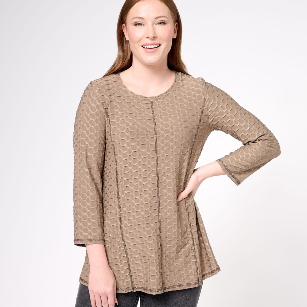 LOGO by Lori Goldstein Sz L Textured Knit 3/4 Sleeve Top in Fossil Tan